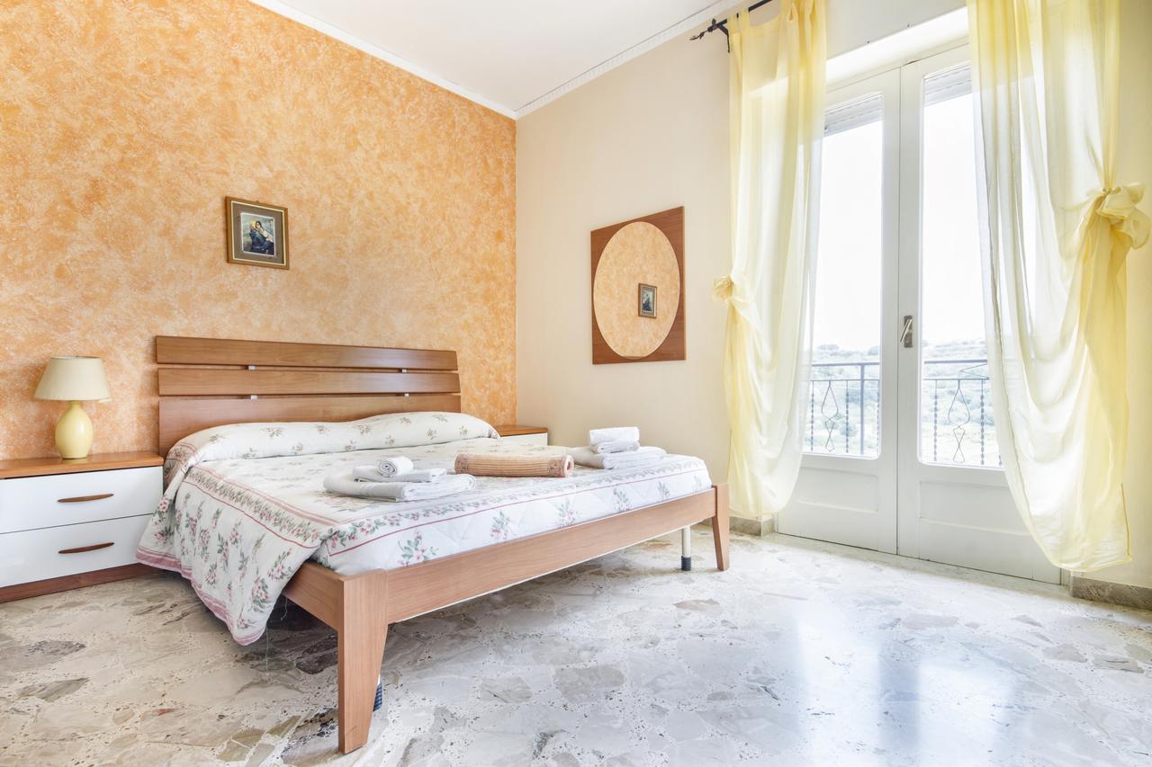 Casa Vacanza Paradise Vicino Cefalu Con Servizio Di Piscina A 3 Chilometri Apartment Campofelice Di Roccella Bagian luar foto